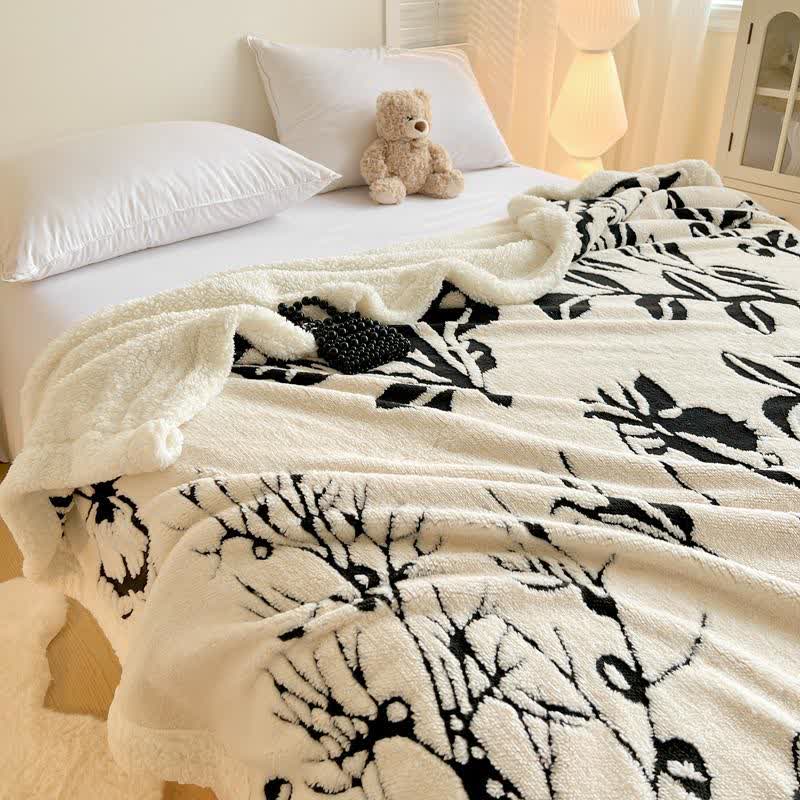 Coperta jacquard con motivo a farfalla e albero - image 5