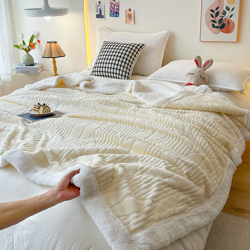 Coperta Sherpa con trama a foglia - image 3