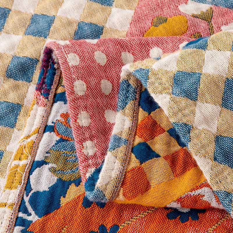 Trapunta in garza di cotone naturale con motivo floreale patchwork - image 5