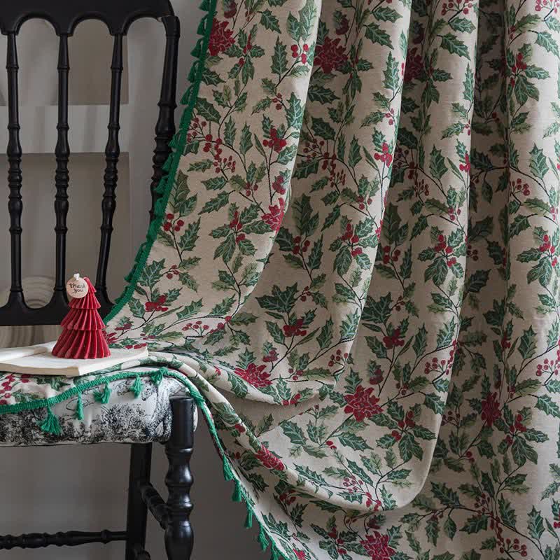 Tenda con nappe a forma di foglia di agrifoglio ispirata al Natale - image 2