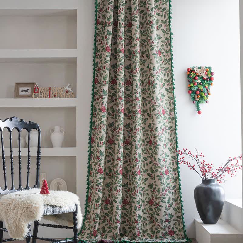 Tenda con nappe a forma di foglia di agrifoglio ispirata al Natale - image 1