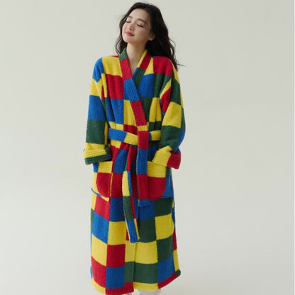 Accappatoio lungo caldo in peluche a quadri colorati - image 1