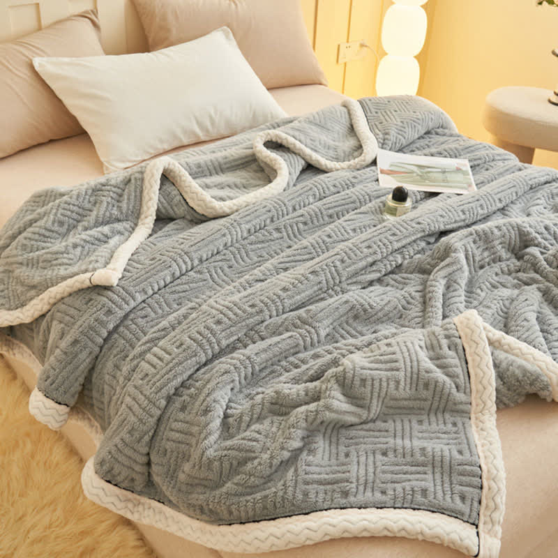 Coperta in peluche jacquard a quadri - image 2