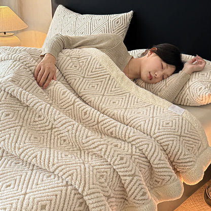 Coperta Sherpa in jacquard con motivo geometrico a rombi - image 5