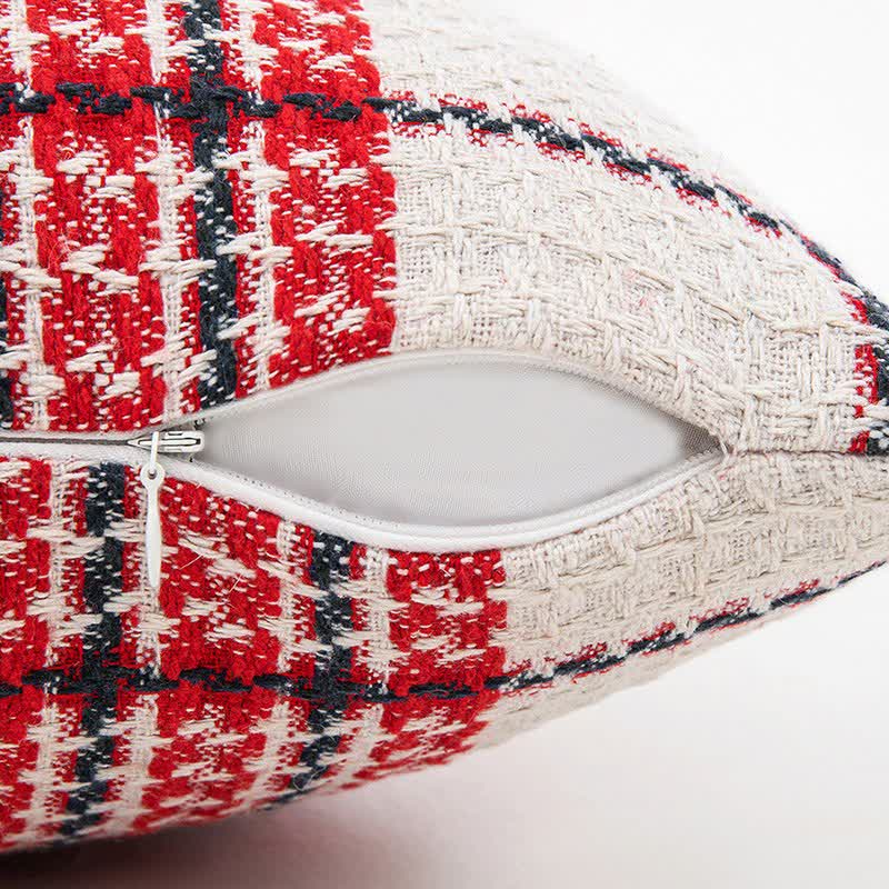 Federa decorativa in jacquard a quadri rossi e bianchi - image 4
