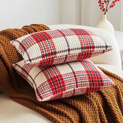 Federa decorativa in jacquard a quadri rossi e bianchi - image 1