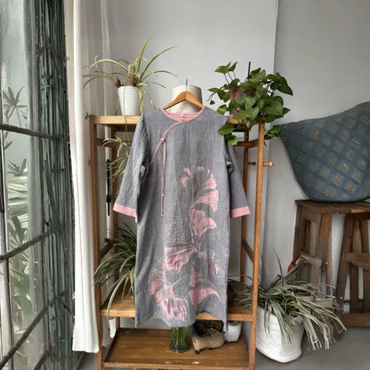 Camicia da notte in garza di cotone ispirata alle foglie di ginkgo - Grigio e rosa - L - image 8