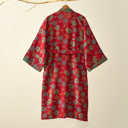 Kimono in garza di cotone con fiori di prugna - image 3