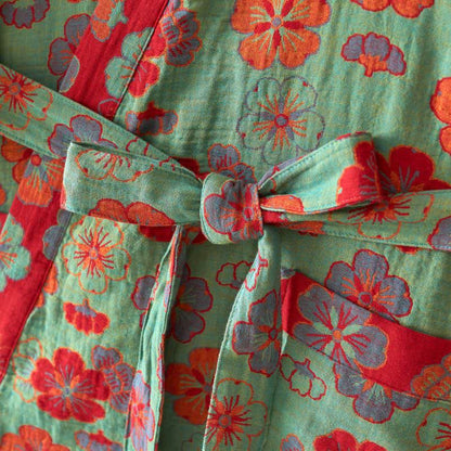 Kimono in garza di cotone con fiori di prugna - image 16