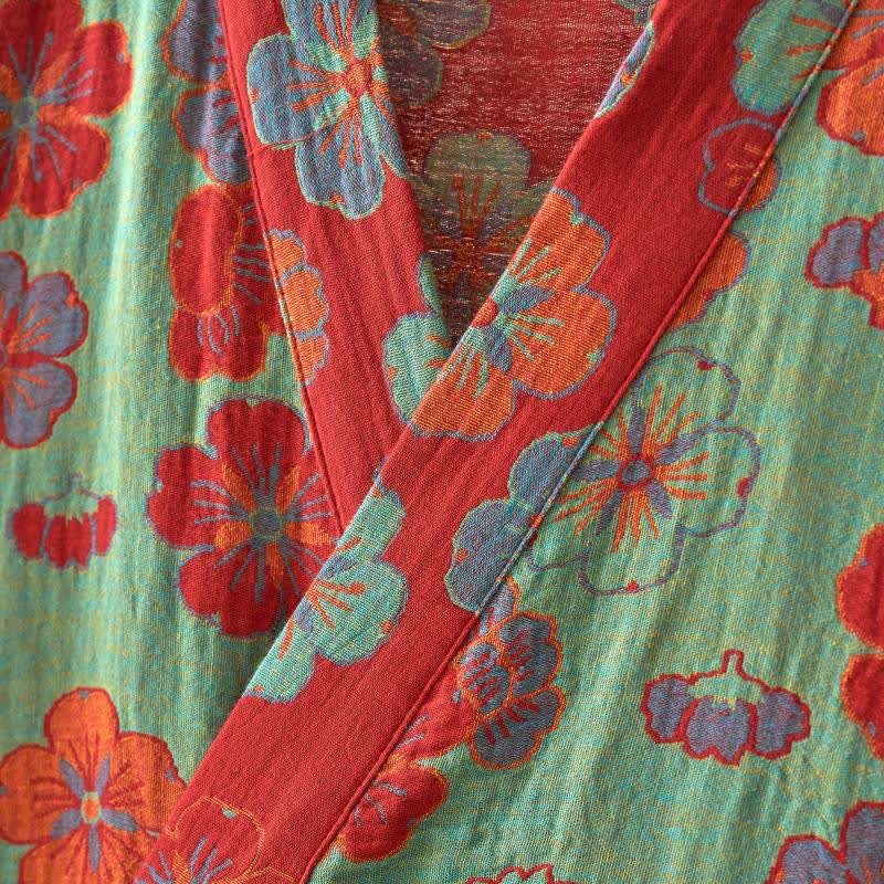 Kimono in garza di cotone con fiori di prugna - image 14
