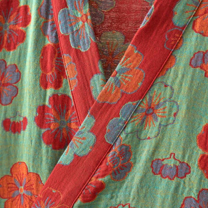 Kimono in garza di cotone con fiori di prugna - image 14