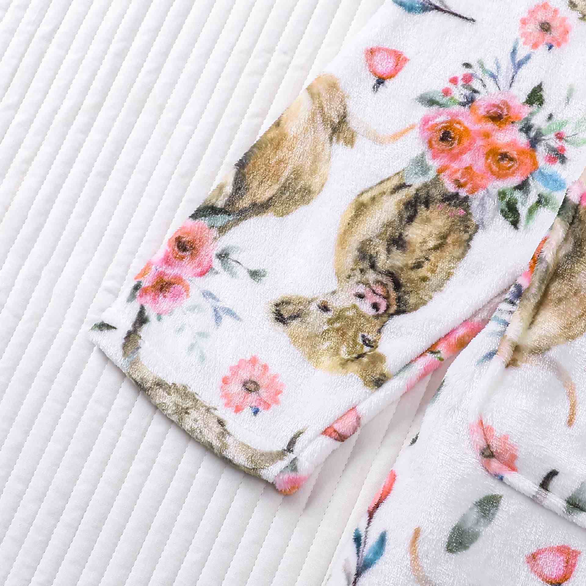 Accappatoio in peluche con stampa floreale animalier - image 5