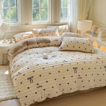 Set di biancheria da letto caldo in peluche con fiocco a cuore - Set di biancheria da letto - Matrimoniale - image 0