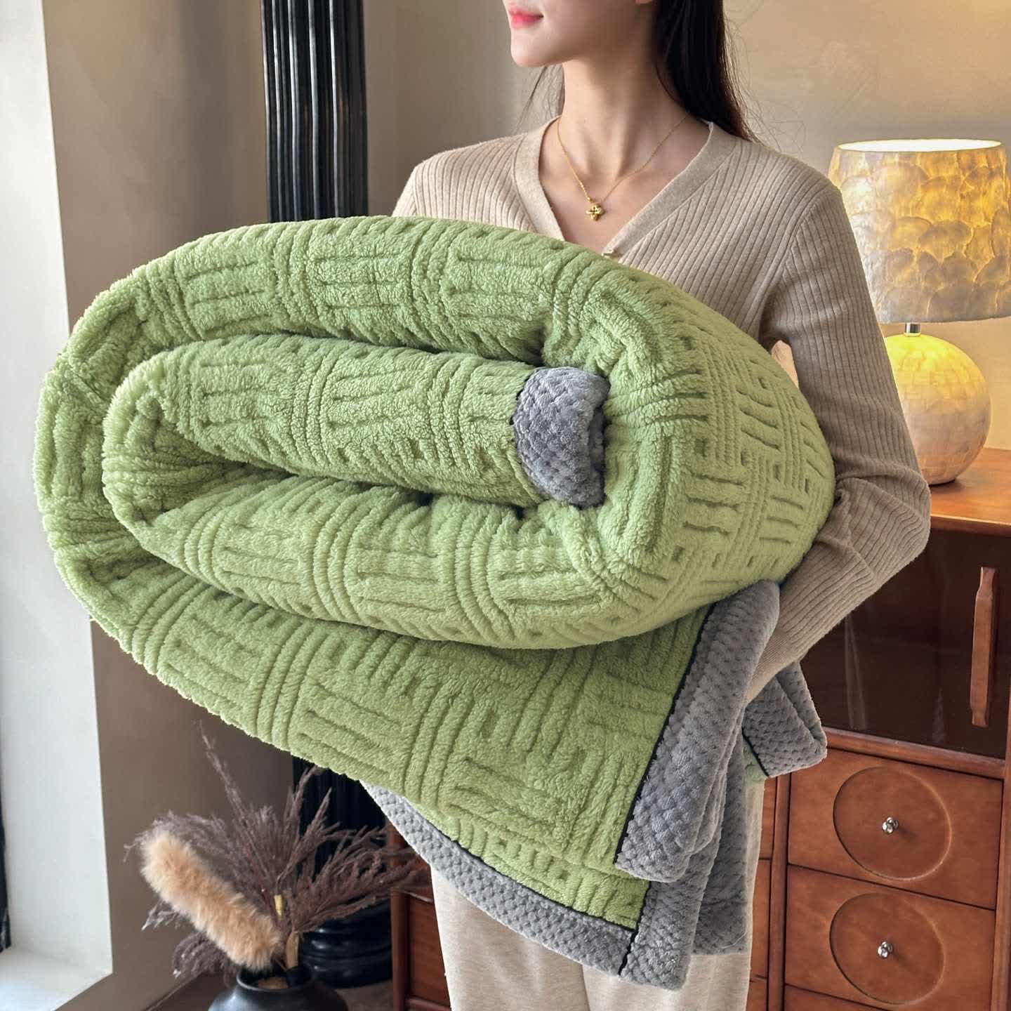 Coperta in peluche con bordi a contrasto in rilievo geometrico - Verde - Matrimoniale - image 8