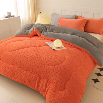 Coperta in peluche Sherpa con motivo geometrico in rilievo - image 0