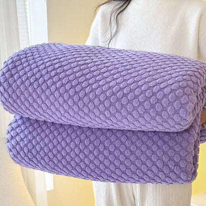 Coperta calda in jacquard a pois - image 5