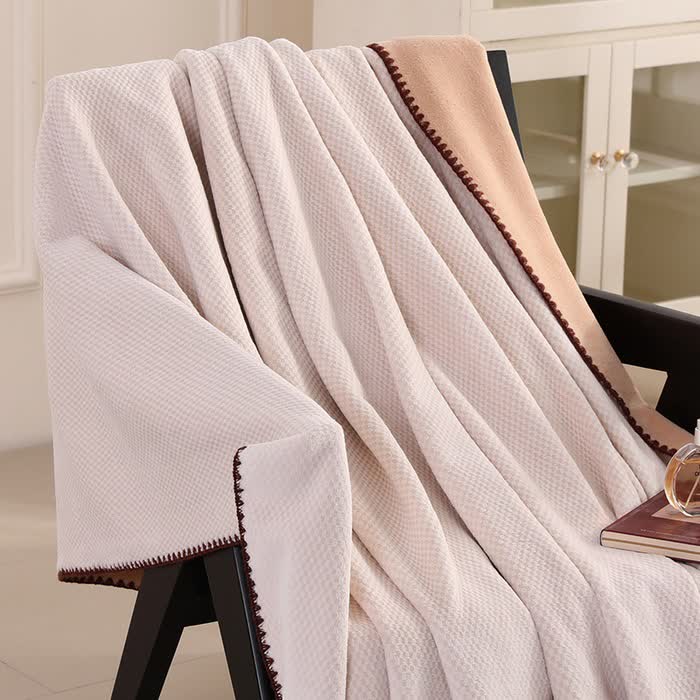 Coperta calda in jacquard scozzese - Beige - 2 federe - 48cm x 74cm - image 2