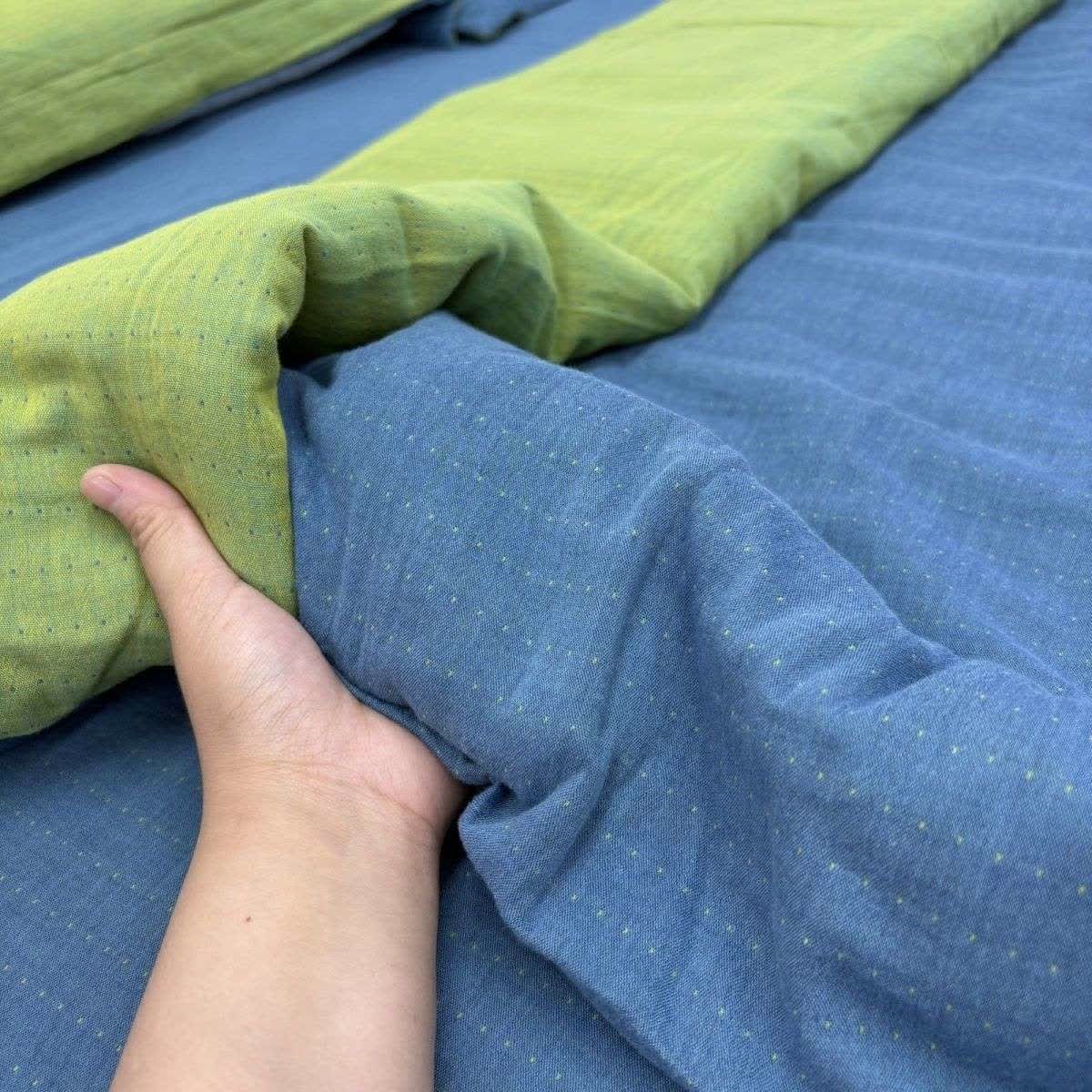 Biancheria da letto minimalista in garza di cotone reversibile - Blu e verde - Set di biancheria da letto - Matrimoniale Grande - image 0