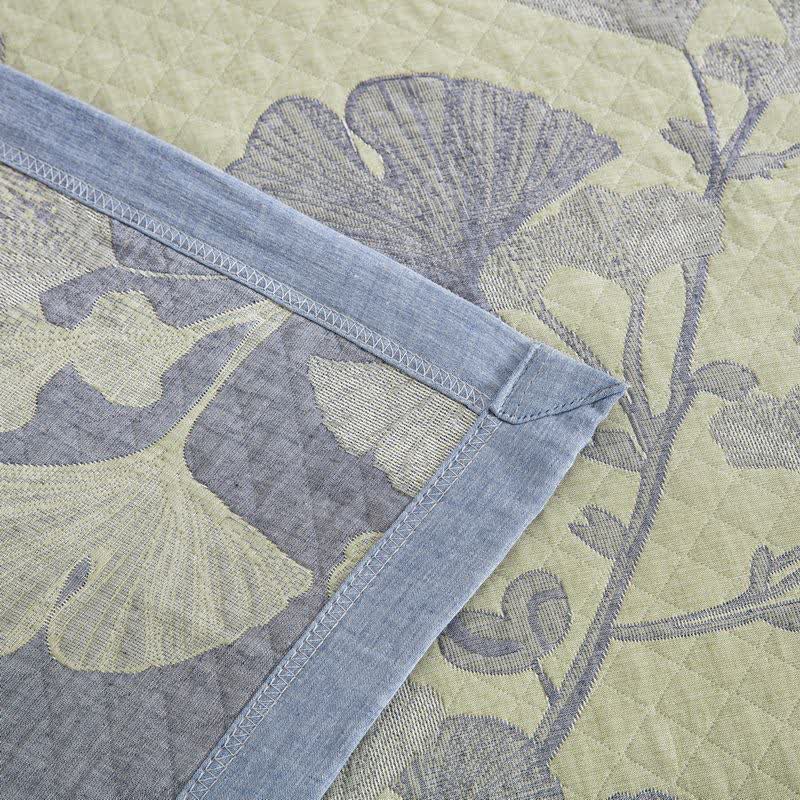Trapunta reversibile in cotone naturale ispirata al ginkgo - image 10