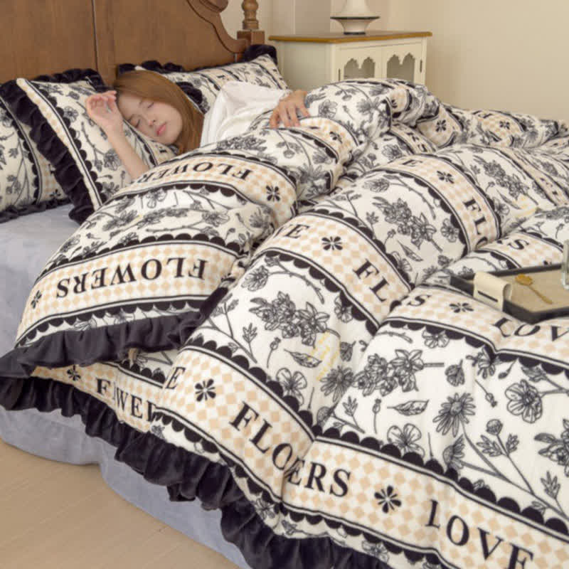 Set di biancheria da letto caldo in peluche con volant floreali - image 6