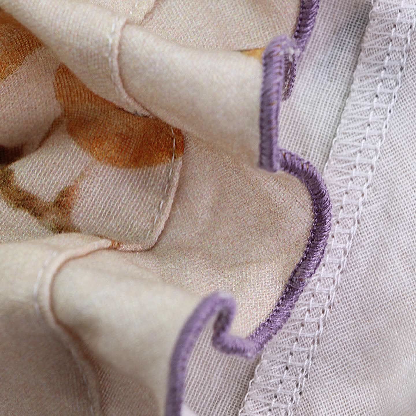 Completo da notte in garza di cotone con foglie e frutta - image 3