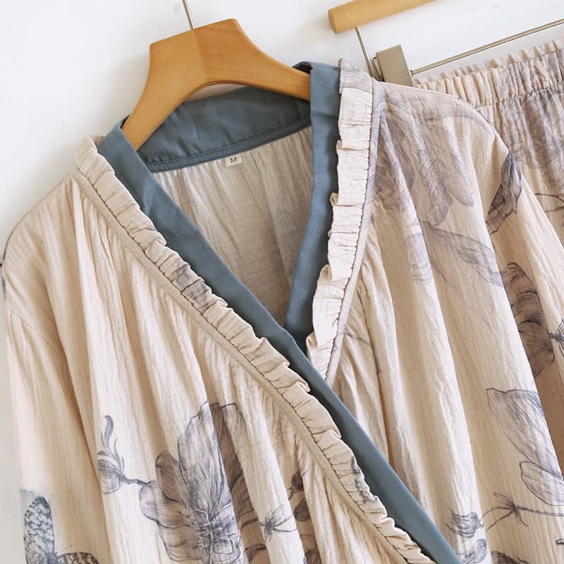 Completo da notte in cotone con motivo floreale e farfalle orientali - image 3