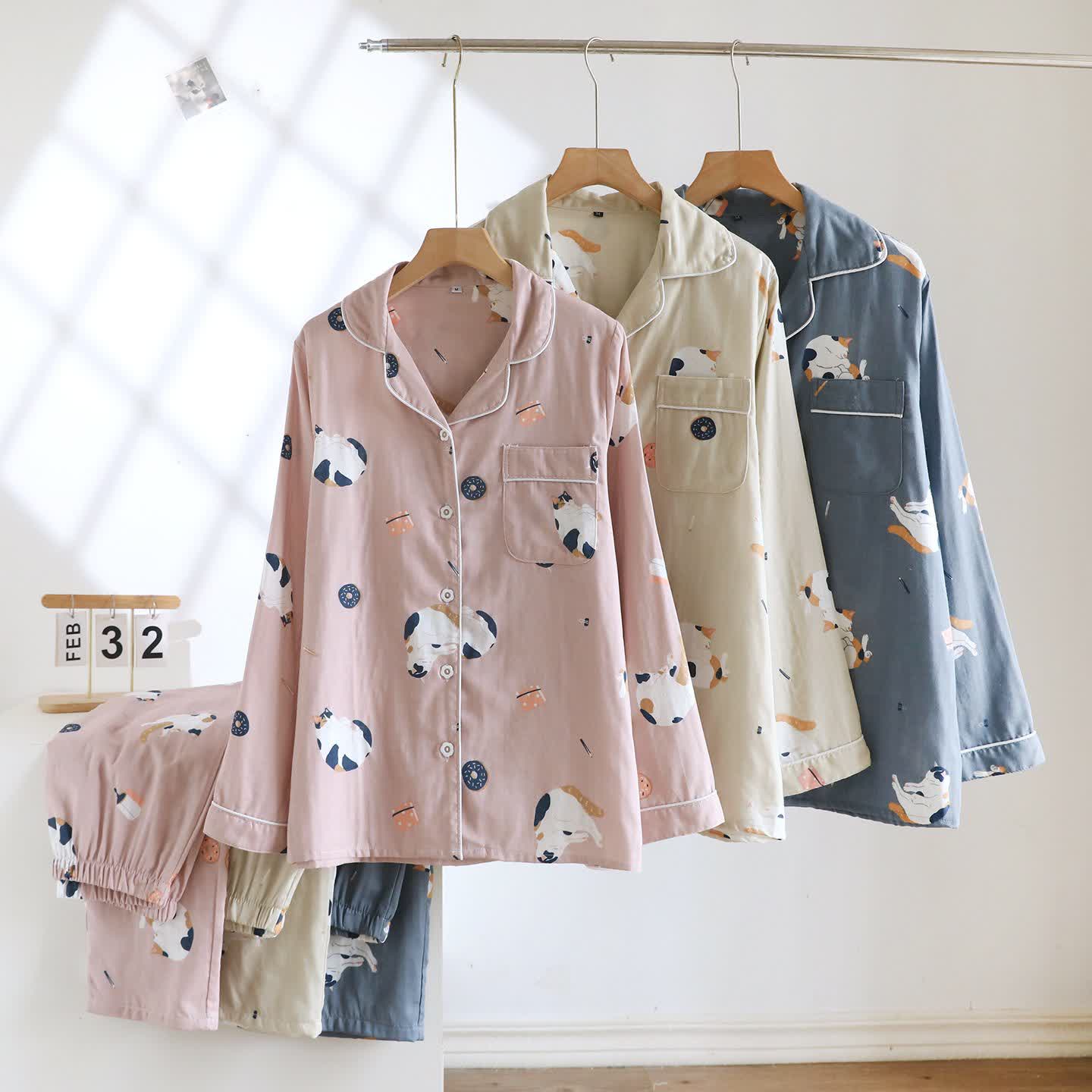 Completo da notte in cotone con gatto dei cartoni animati abbinato - image 0