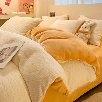 Set di biancheria da letto in peluche testurizzato a quadri Ownkoti (4 pezzi) - Bianco e arancione - Matrimoniale Grande - image 0
