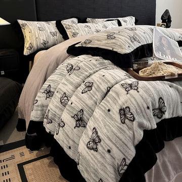 Set di biancheria da letto in peluche con volant a forma di farfalla Ownkoti (4 pezzi) - Grigio - Matrimoniale Grande - image 0