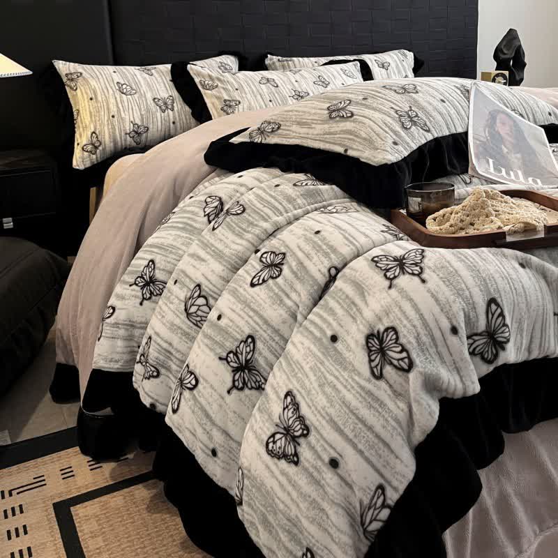 Set di biancheria da letto in peluche con volant a forma di farfalla Ownkoti (4 pezzi) - Grigio - Matrimoniale Grande - image 0