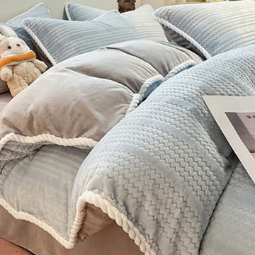 Set di biancheria da letto invernale in pile di lusso (4 pezzi) - image 0
