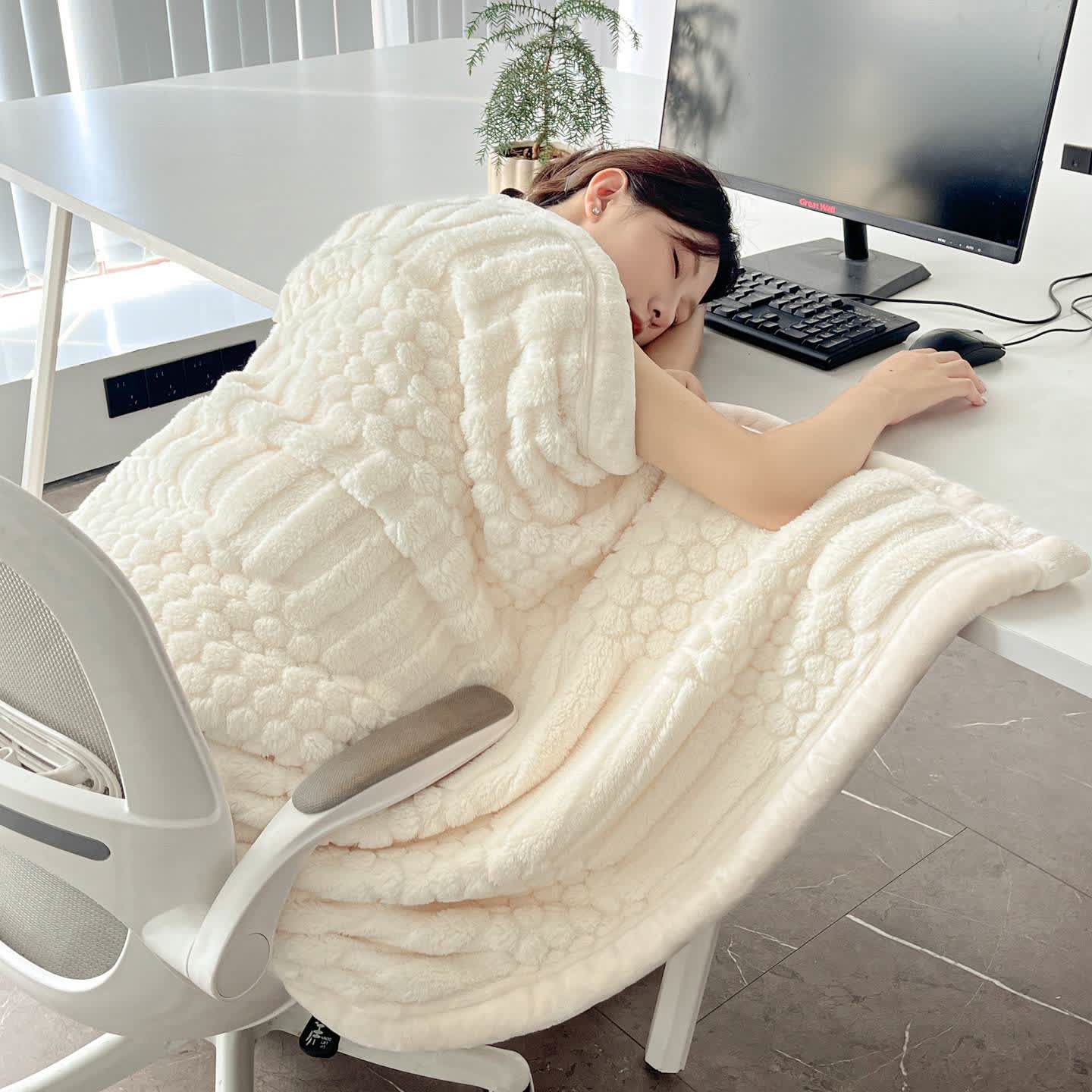 Coperta in peluche con trama geometrica Ownkoti - image 3