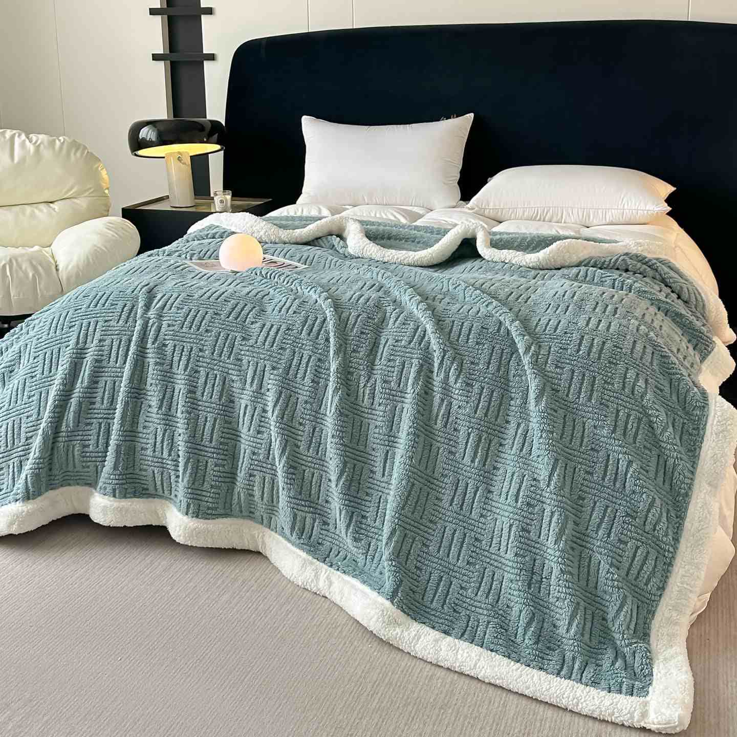 Coperta in peluche jacquard a quadri - image 12