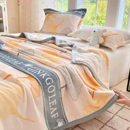 Coperta calda e accogliente con foglie di ginkgo - image 1