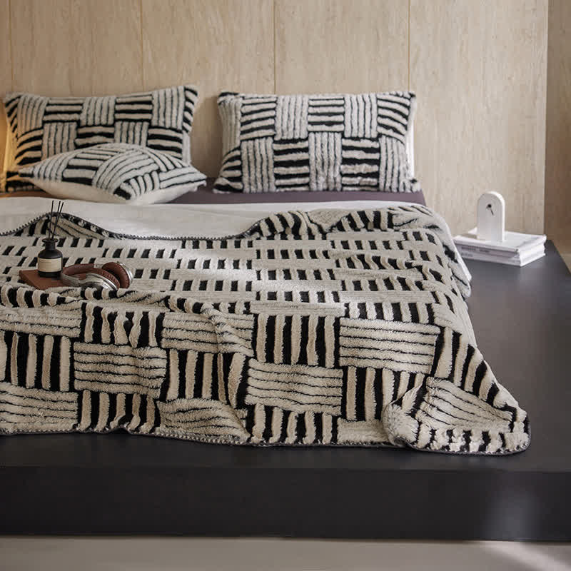 Coperta in pile geometrico Jacquard Ownkoti - Bianco e nero - Matrimoniale - image 0