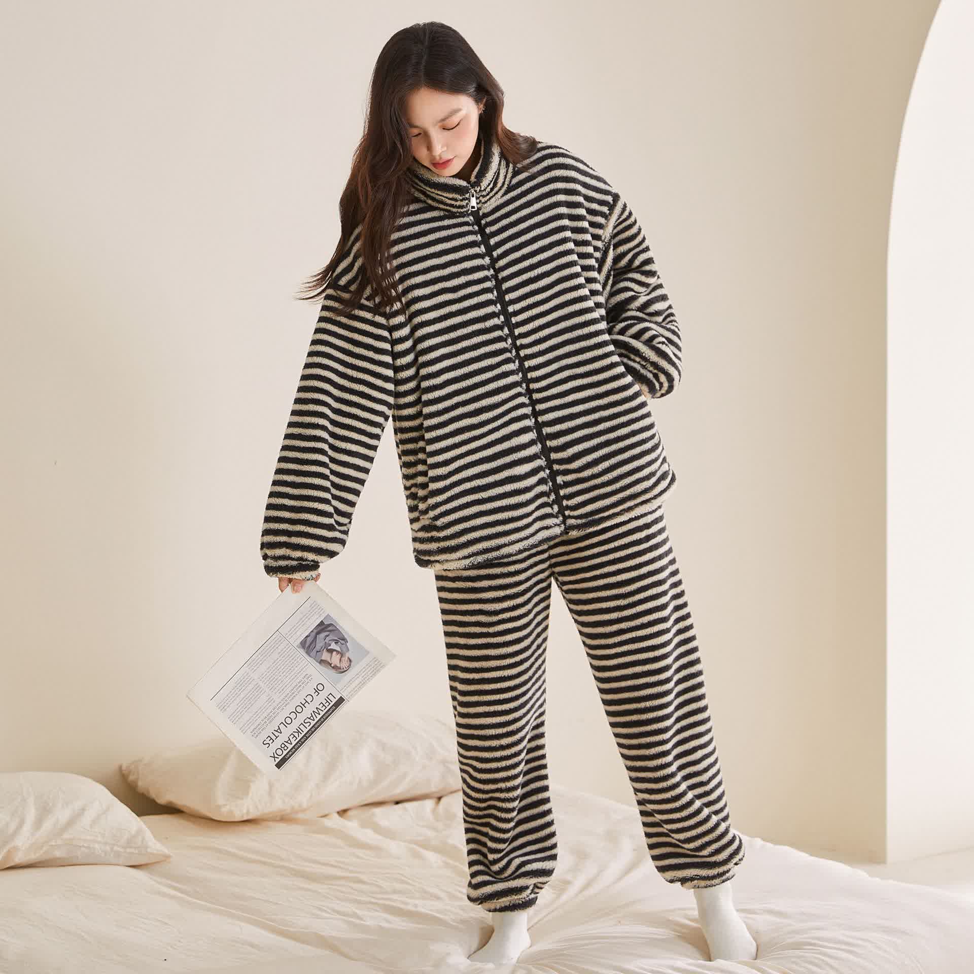 Completo da notte con cerniera in peluche a righe Ownkoti - Bianco e nero - 2XL - image 6