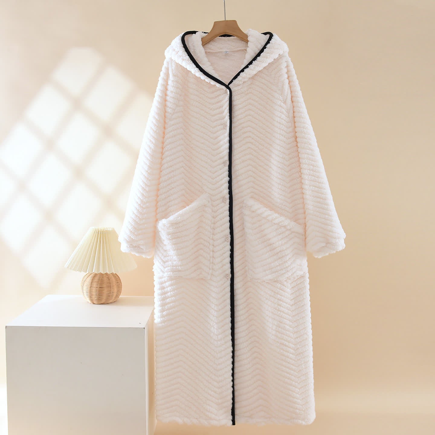 Vestaglia in peluche con cappuccio e bottoni in tinta unita Ownkoti - Beige - XL - image 2