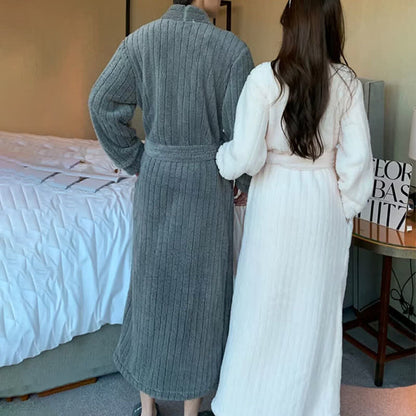 Accappatoio in peluche testurizzato a righe tinta unita Ownkoti - image 1