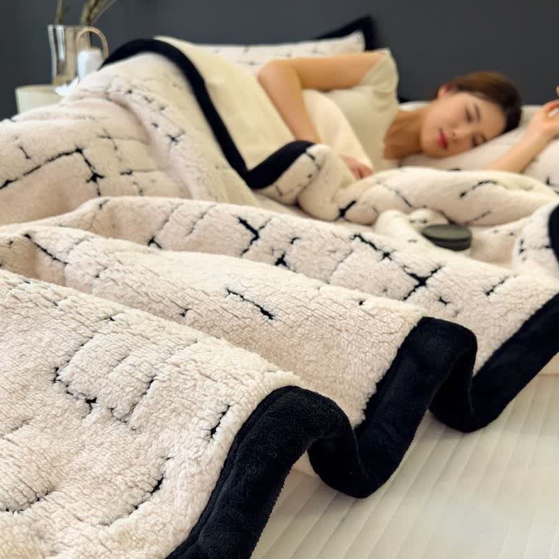 Coperta in peluche semplice e moderna Ownkoti - image 2