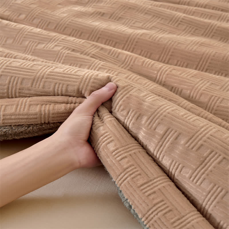 Coperta in sherpa con trama a nido d'ape di Ownkoti - image 4