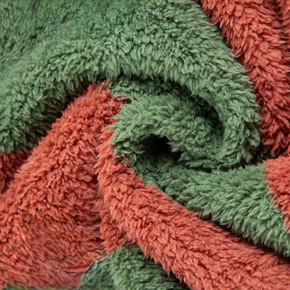 Accappatoio in peluche a righe verticali audaci - image 5