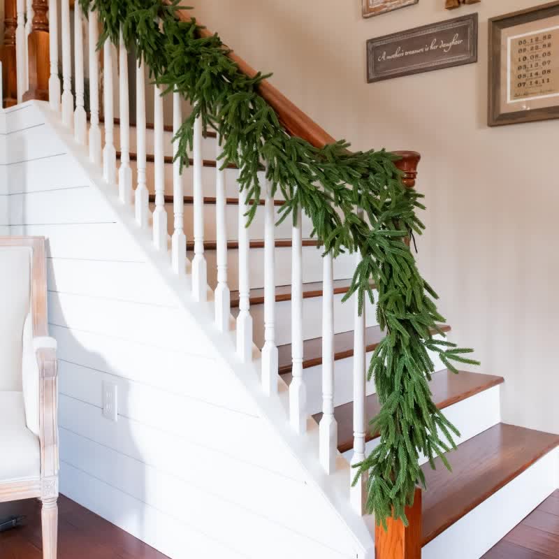 Ghirlanda di pino finto Norfolk, decorazione natalizia - 2 pezzi - 180cm - image 1