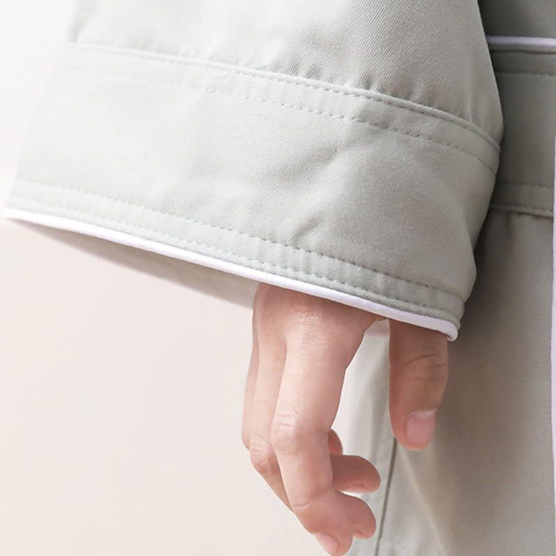 Accappatoio per bambini minimalista con tasca in tinta unita - image 9