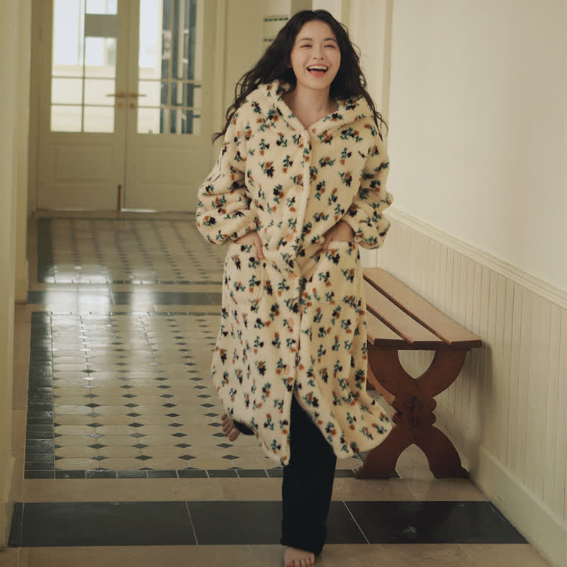 Accappatoio in peluche con cappuccio e bottoni in stile rustico floreale - image 1