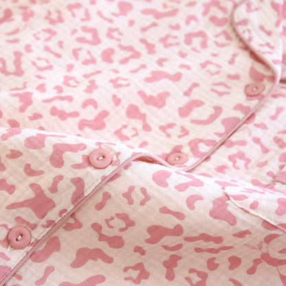 Completo da casa in cotone con stampa leopardata dai toni tenui - image 7