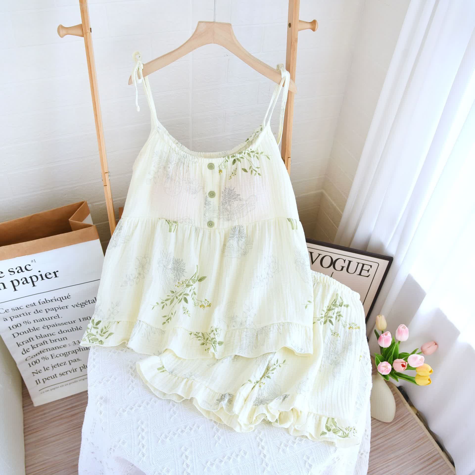 Pigiama in cotone con stampa a foglie e canotta - image 1