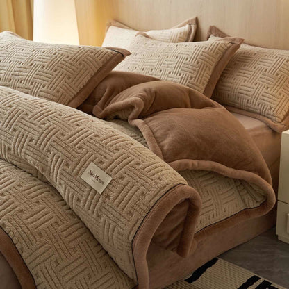 Set di biancheria da letto in peluche con motivo a nodi a righe - image 2