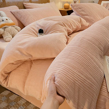 Set di biancheria da letto in peluche testurizzato a righe verticali (4 pezzi) - Rosa chiaro - Matrimoniale Grande - image 0