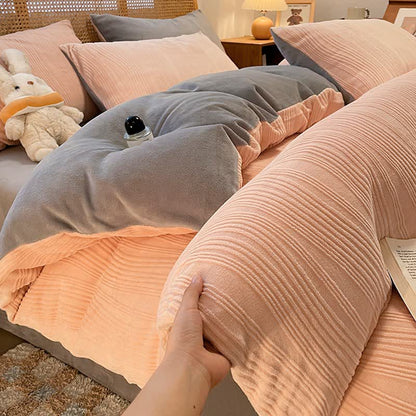 Set di biancheria da letto in peluche testurizzato a righe verticali (4 pezzi) - Rosa e grigio - Matrimoniale Grande - image 6