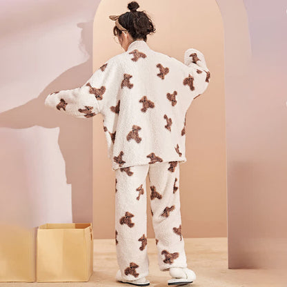 Set da notte in peluche con tenero orso e bottone - image 2
